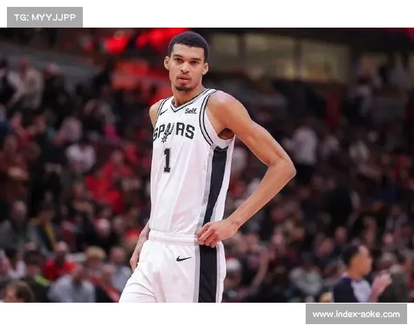 马刺整体发挥更胜一筹 替补深度成击败开拓者关键