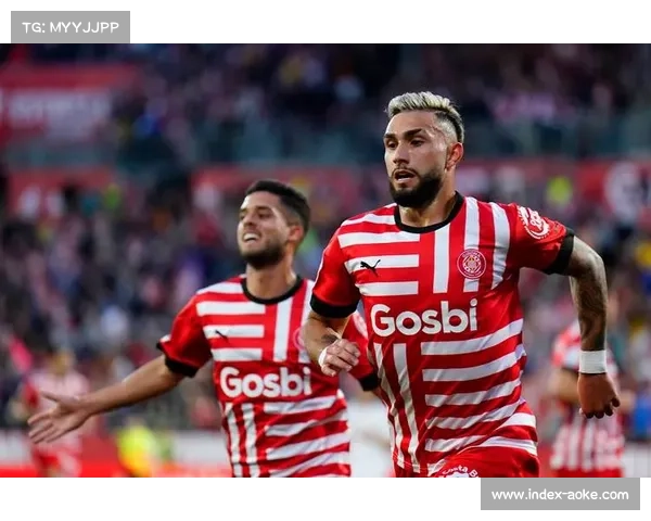 赫罗纳3-5-2防反体系存隐患 三中卫造越位失误率偏高